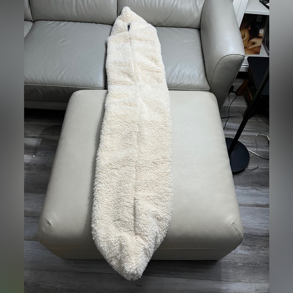 FP Movement by Free People Downhill Puffer Scarf - Picture 7 of 9